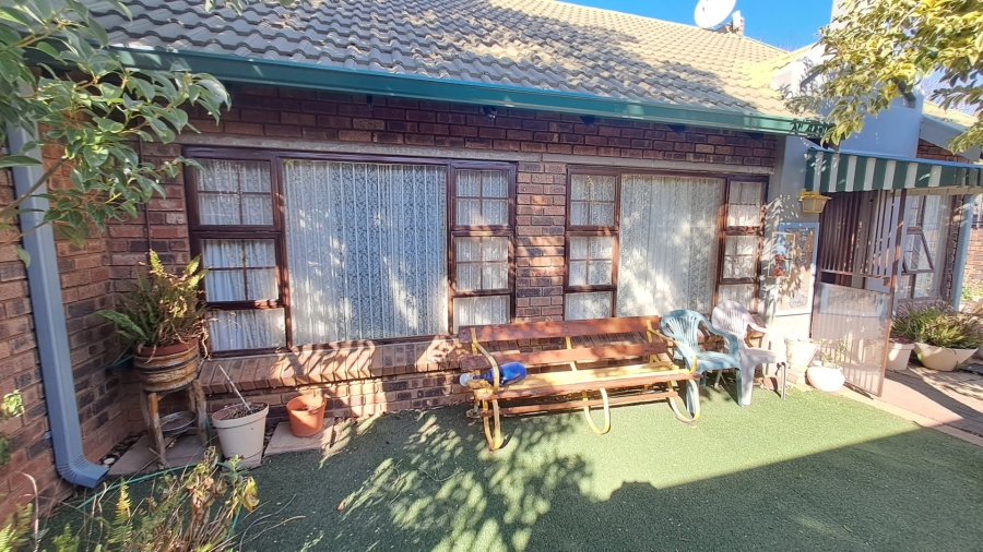 2 Bedroom Property for Sale in Universitas Free State